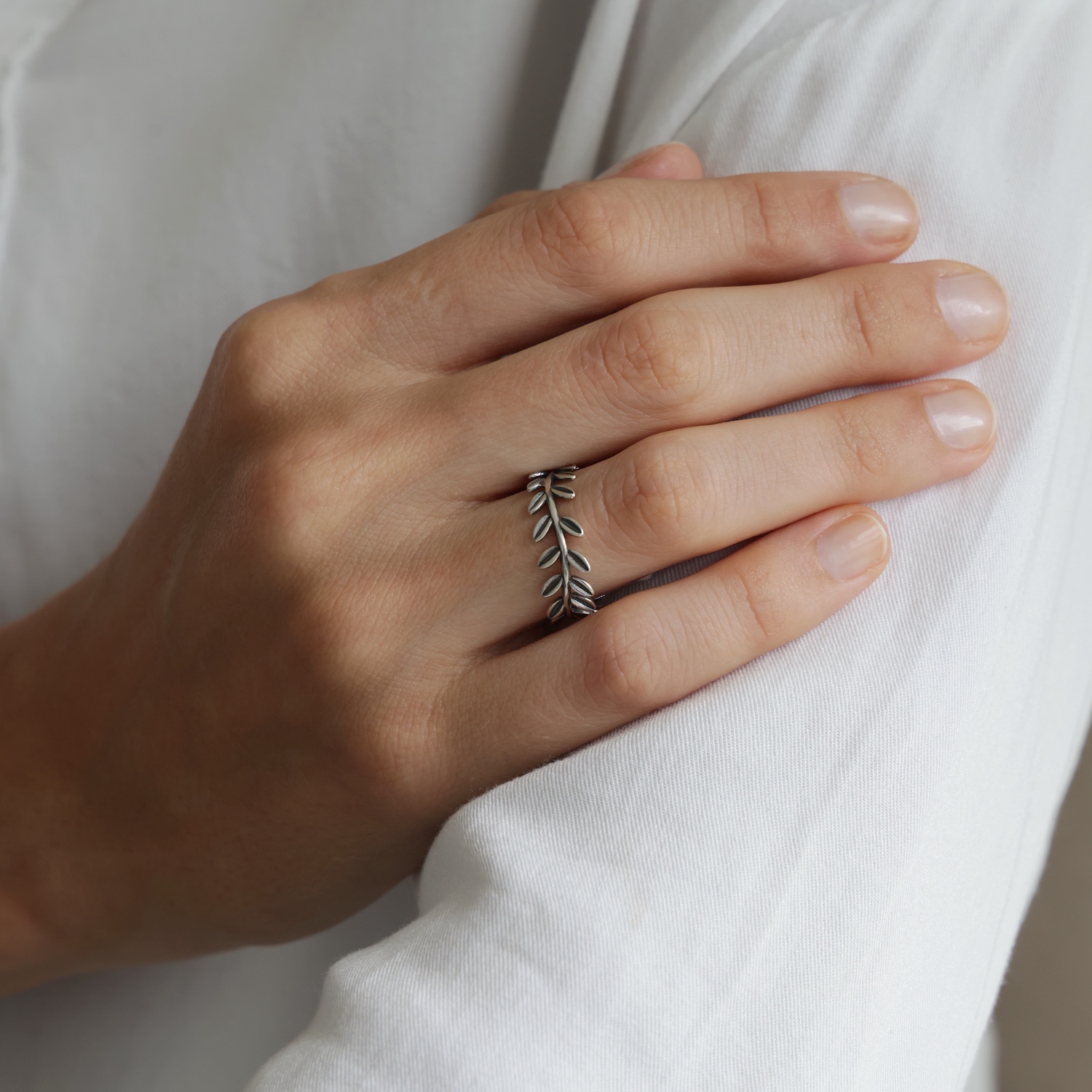 Anillo Hojitas Empavonado