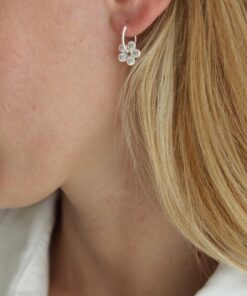 Argollas Cubanas con Flor de Cubics