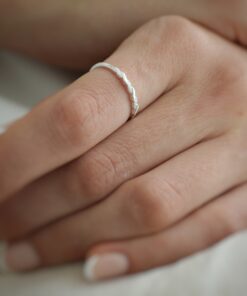 Anillo Amira