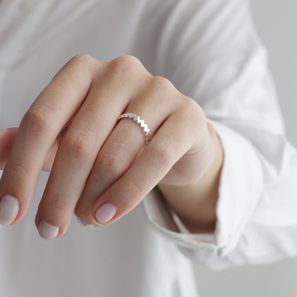 Anillo Zig Zag